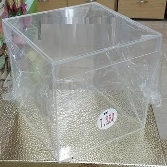 Acrylic Cubic Box 20cm